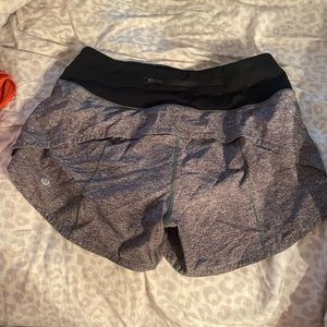 Lululemon speed up shorts. Gray. Size 6. 2.5 inch
